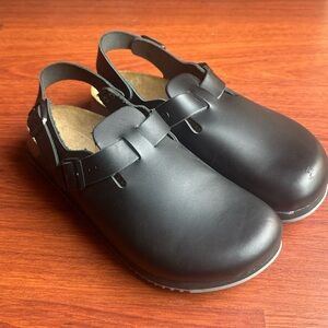 EUC Birkenstock Tokio Professional clog Size 41